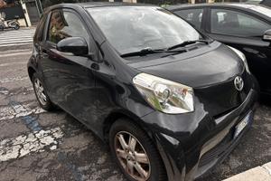Toyota iQ – Anno 2014 – Nera