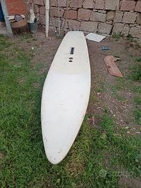 tavola da windsurf presumibilmente fine anni 80