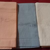 Asciugamani vintage ricamati 