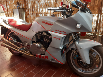 Kawasaki gpz 900r