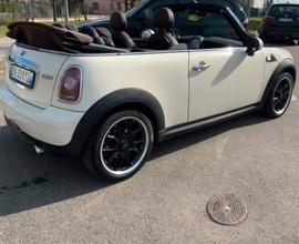 MINI Mini Cabrio (R57) - 2009