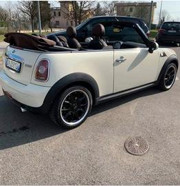 MINI Mini Cabrio (R57) - 2009