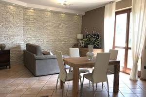 Appartamento di 71 m² con 2 locali e box auto a Po