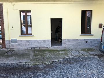 B locale Appiano Gentile