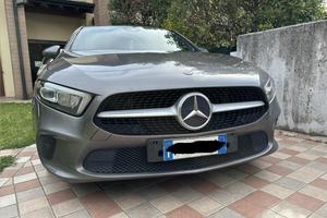 MERCEDES A 180 d Automatic Executive