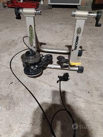 home trainer per allenamento bicicletta