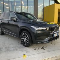 VOLVO XC90 B5 (d) AWD Geartronic 7 posti Momentu