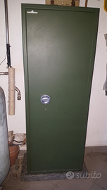 Mobile blindato x fucili