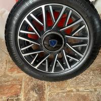 Lancia y cerchi in lega