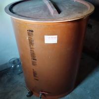 Botte vino, tino, cisterna, serbatoio, recipiente