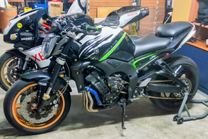 Yamaha FZ1