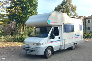 Camper mansardato Adriatik serie 70 571DH