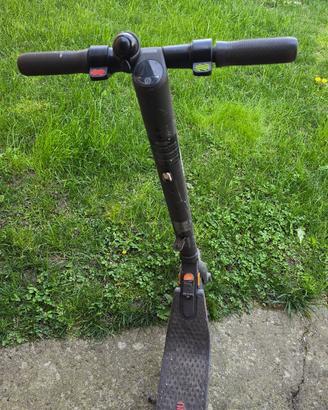 Monopattino elettrico Ninebot