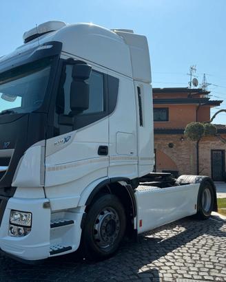 IVECO STRALIS Xp510 HI-WAY Euro6 + INTARDER