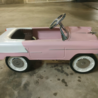 Macchinina a pedali mod Chevy 56 3/5 anni