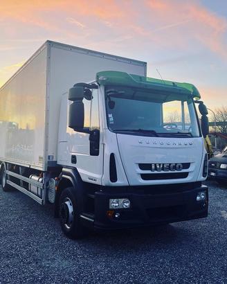 Eurocargo 150E30 cabina letto furgone e sponda