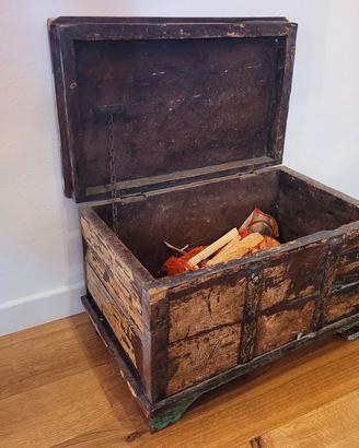 Baule Antico in Legno – Pezzo Unico Stile Shabby/I