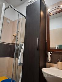 Mobile bagno molto capiente 