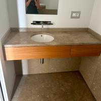 Lavabo con piano in pietra