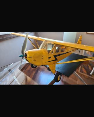 Aereo radiocomandato pipercub