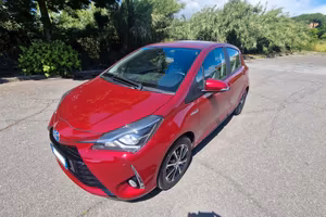 Toyota Yaris III 2017 5p 1.5h Active my18