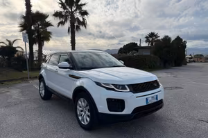 Land Rover Range Evoque 2.2 TD4 5p. Pure