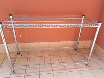 piccolo scaffale o ripiani