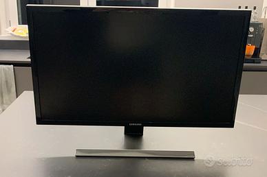 Monitor Samsung U28E590D + Dock Dell WD19