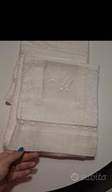 asciugamani ricamati