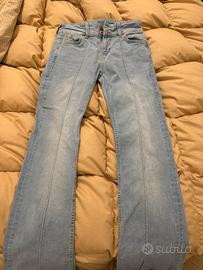 pantaloni bootcut bershka