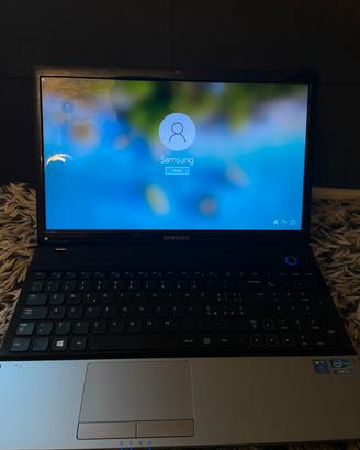 COMPUTER SAMNSUNG PORTATILE