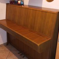 🎹 Pianoforte verticale PETROF – anno 1983 – noce