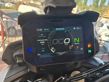Moto Guzzi V 85 TT STRADA TRAVEL 2024 KM 4.115 !!!