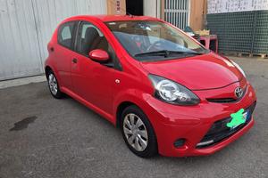 Toyota Aygo 1.0 12V VVT-i 5 porte Lounge Connect