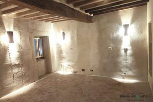 Casa indipendente di 220 m² con 5 locali e box aut