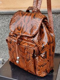 Zaino in pitone ampio scompartimenti e tasche