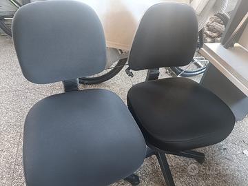 Scrivania da ufficio + tre sedie ufficio