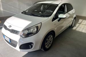 Kia Rio 1.2 CVVT 5porte EX - NEOPATENTATI