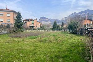 Terreno di 1554 m² a Calolziocorte