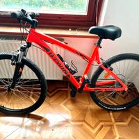 B’Twin Mountain Bike