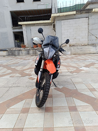 KTM 890 r