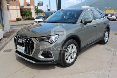 AUDI Q3 35 TFSI S tronic Business Advanced