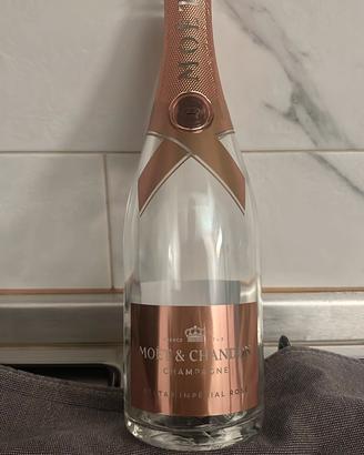 Bottiglia Moet & Chandon illuminus
