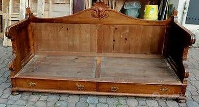 Divano letto  antico in legno massello 
