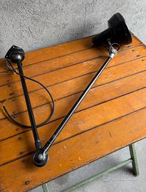 Lampada Seminara da tavolo industriale nera