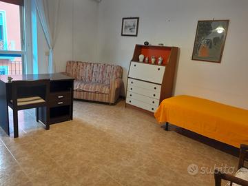 Camera zona san Benedetto - Cagliari