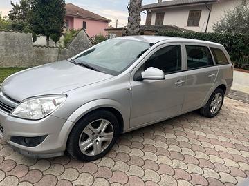 Opel astra station wagon