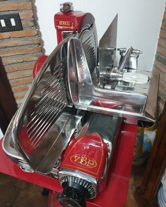Berkel Affettatrice modello 834
