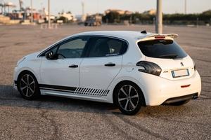 Peugeot 208 1.2 Mk1