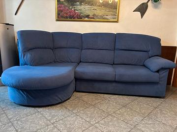 divano con penisola